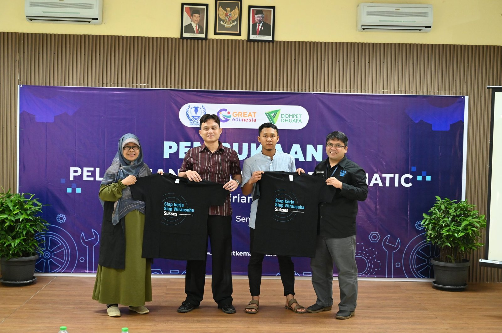 Pembukaan Pelatihan Service Motor Institut Kemandirian