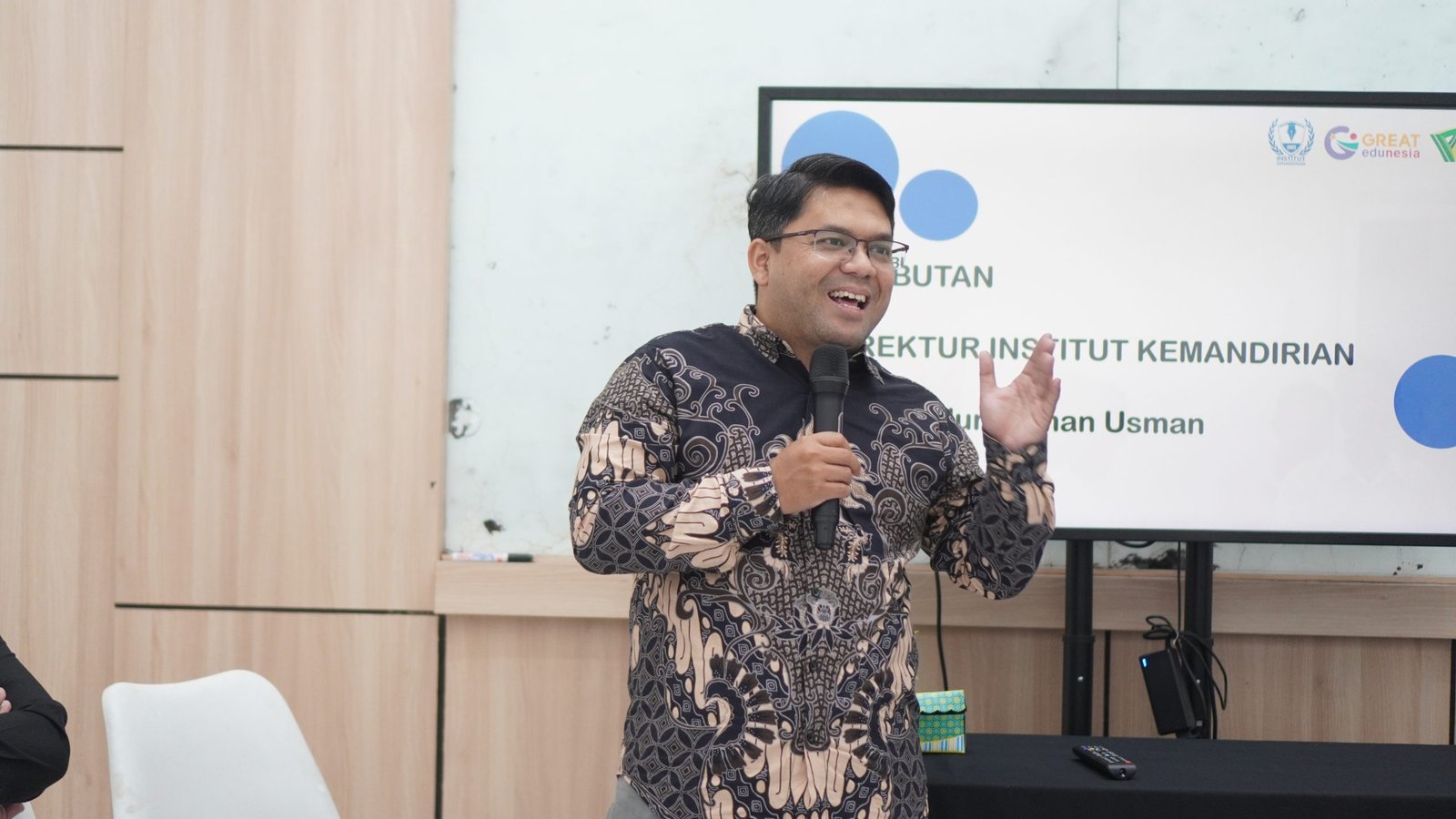 Sambutan Direktur Institut Kemandirian, Abdurrahman Usman, dalam pembukaan pelatihan caregiver