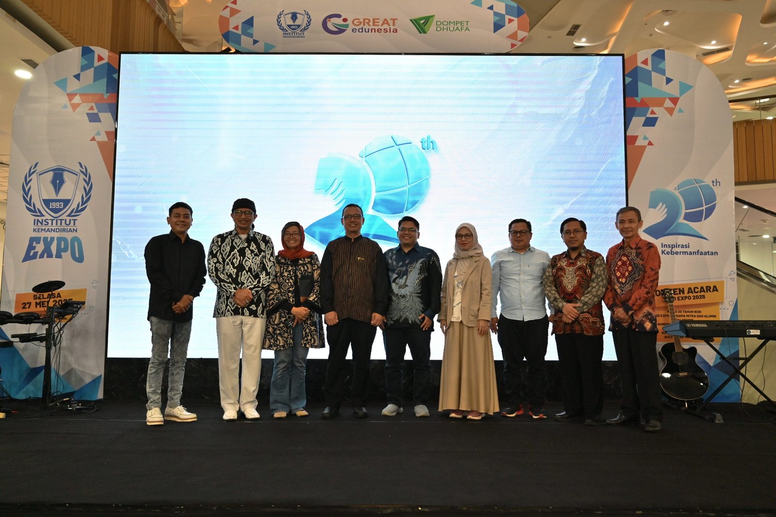 Penandatanganan MOU Mitra Institut Kemandirian Dompet Dhuafa bersama Fiber, Rumah Sakit Mata Ahmad Wardi, Latifa Spa, Koperasi Jasa Global Ekosistem Nusantara, Pengembangan Ekonomi Perempuan Indonesia (PEPI), Yayasan Mengetuk Pintu Langit, Persatuan Seniman Komedi Indonesia Provinsi Banten.