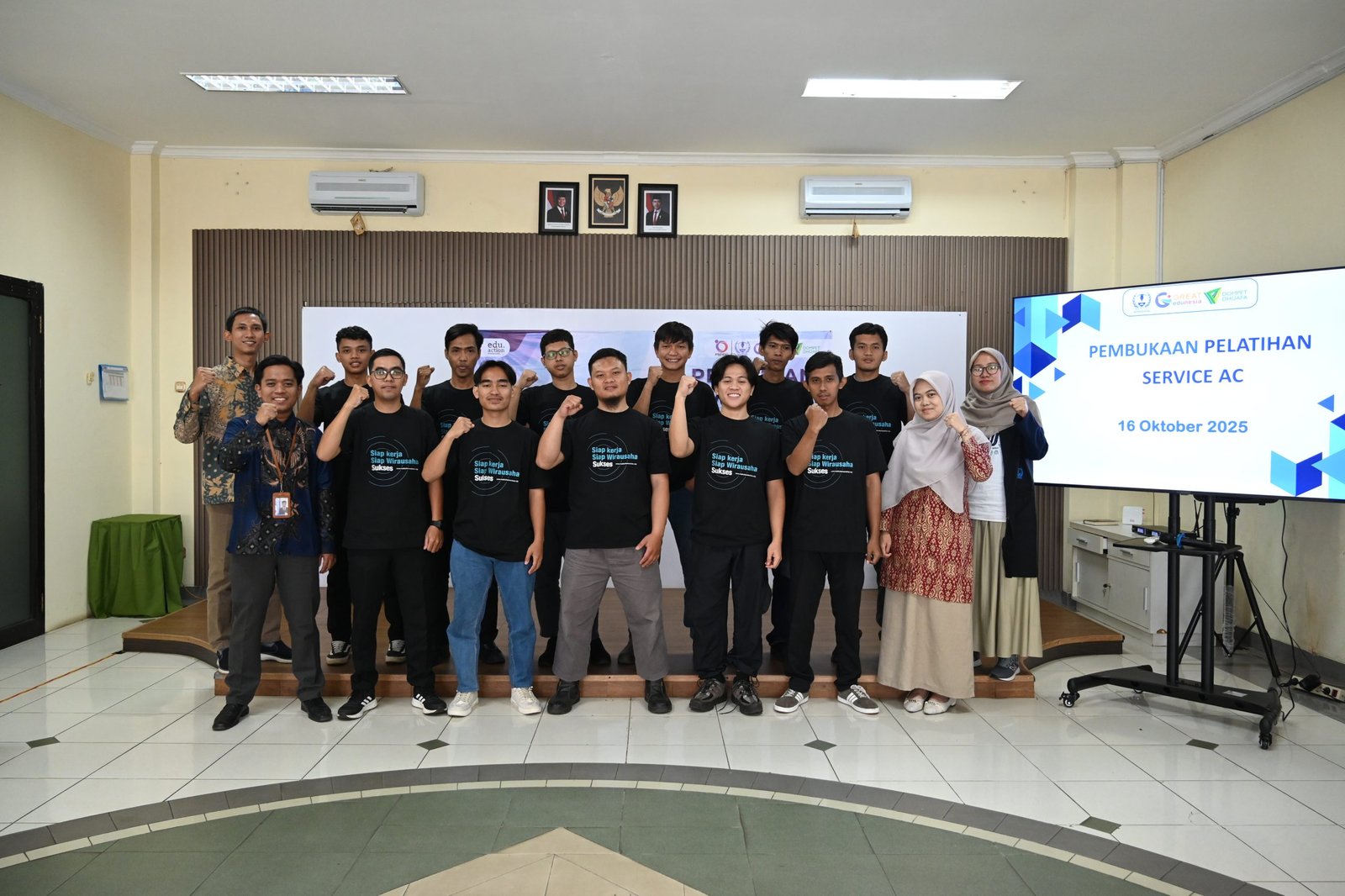 Foto Bersama kegiatan pelatihan service AC, Karawaci (16/10/2025).
