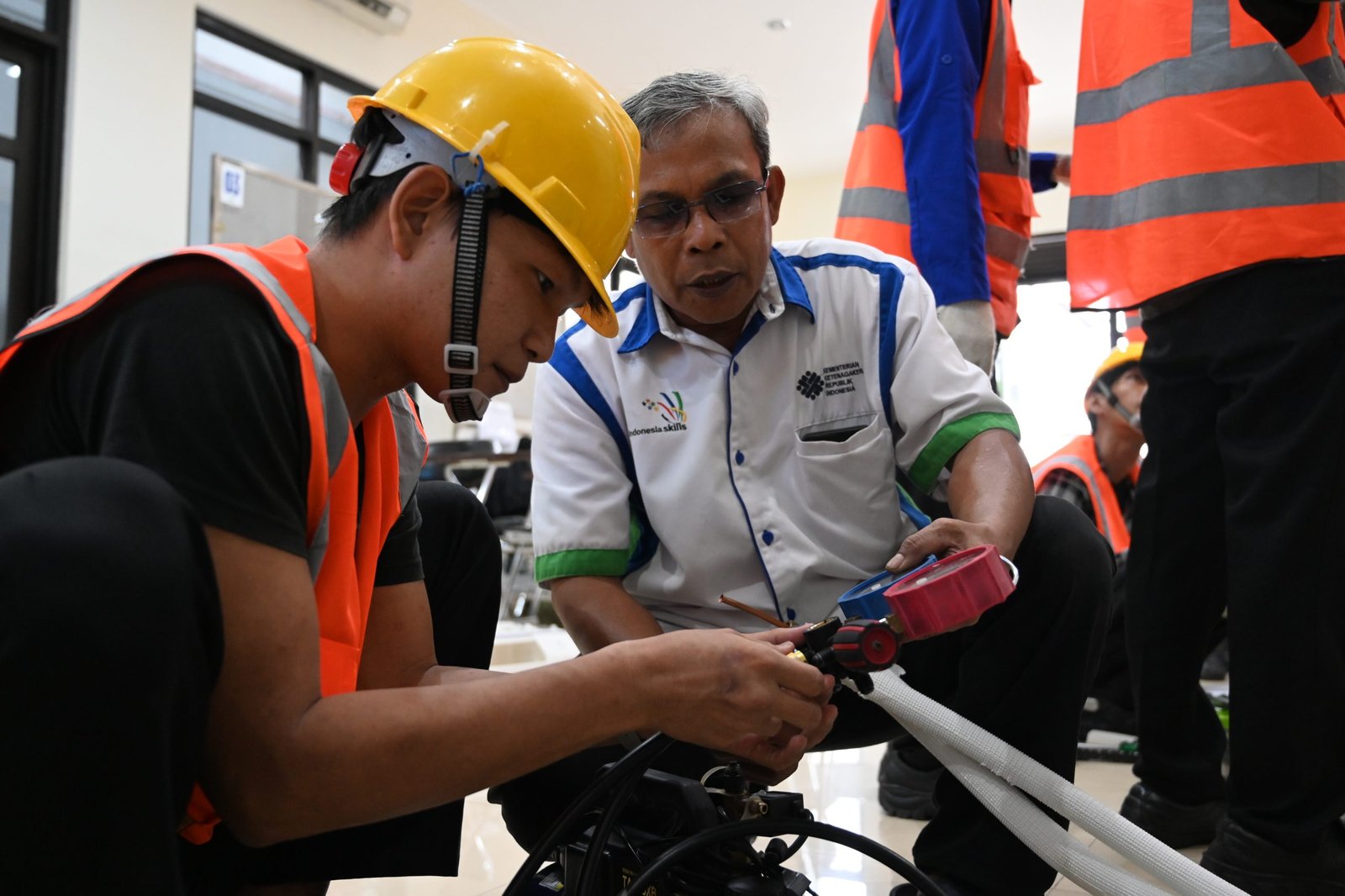 Kegiatan praktik peserta pelatihan Service AC, Jakarta Timur (20/10/2025)